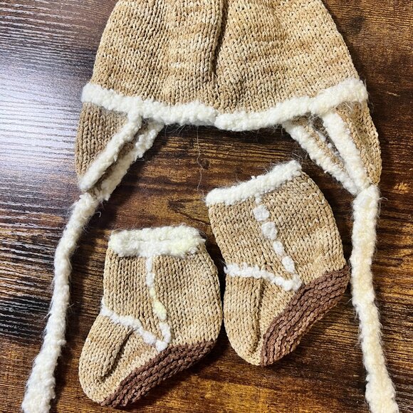 Share Lot of 4 Infant Winter Hats – Old Navy XS & Newborn, Baby Gap 0–6 MO - Picture 7 of 13